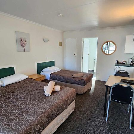 Bulls Motel & Holiday Park Halcombe 외부 사진
