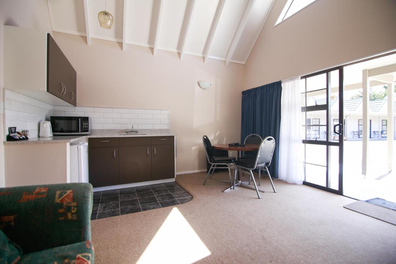 Bulls Motel & Holiday Park Halcombe 외부 사진